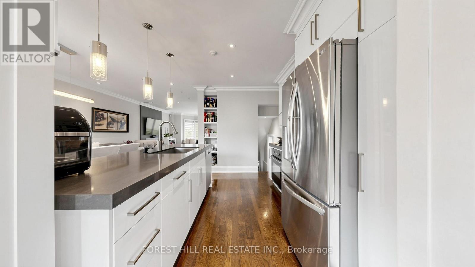 150 Melrose Avenue, Toronto, Ontario  M5M 1Y7 - Photo 6 - C13149420