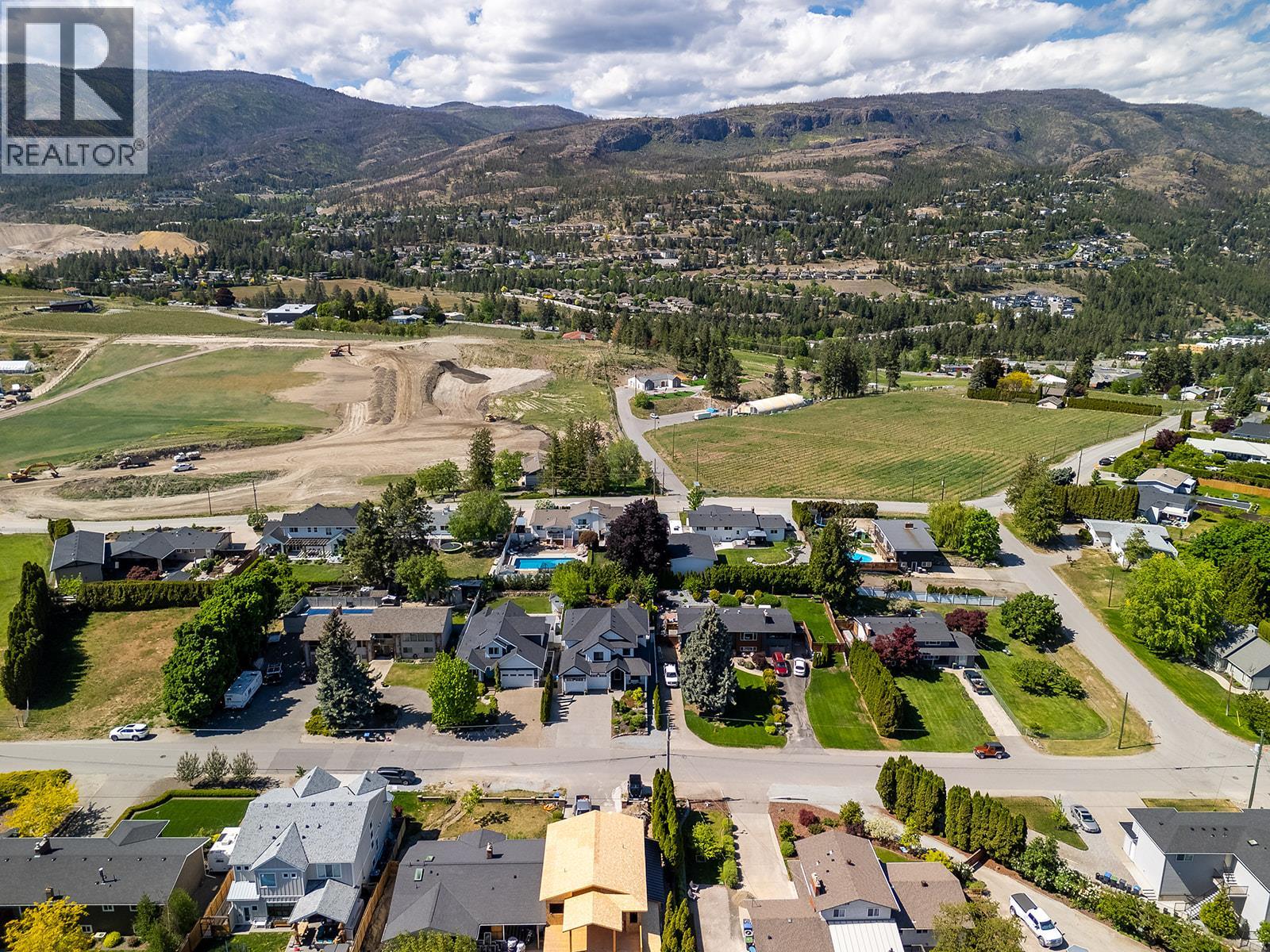 2418 Crestview Road, West Kelowna, British Columbia  V1Z 1Z2 - Photo 65 - 10386032