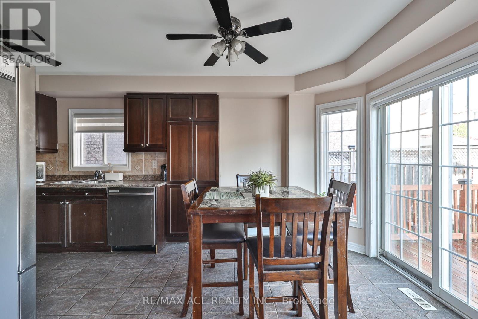 72 Taverner Crescent S, Ajax, Ontario  L1T 0K1 - Photo 11 - E13137870