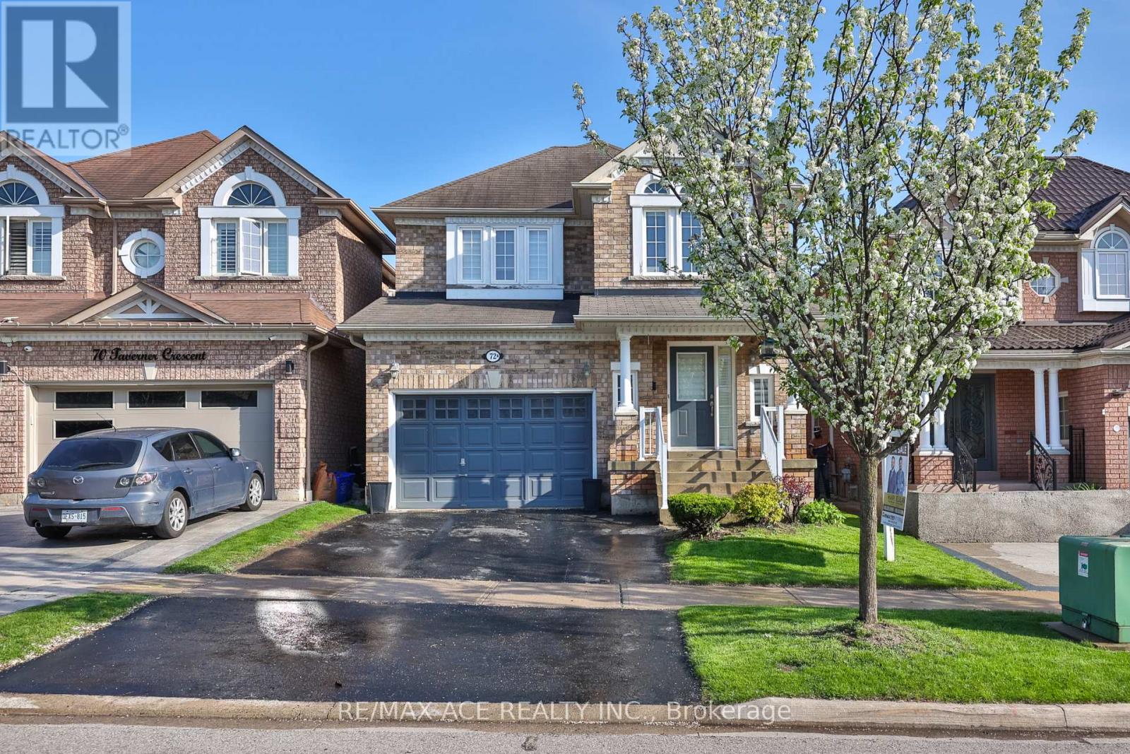 72 Taverner Crescent S, Ajax, Ontario  L1T 0K1 - Photo 2 - E13137870
