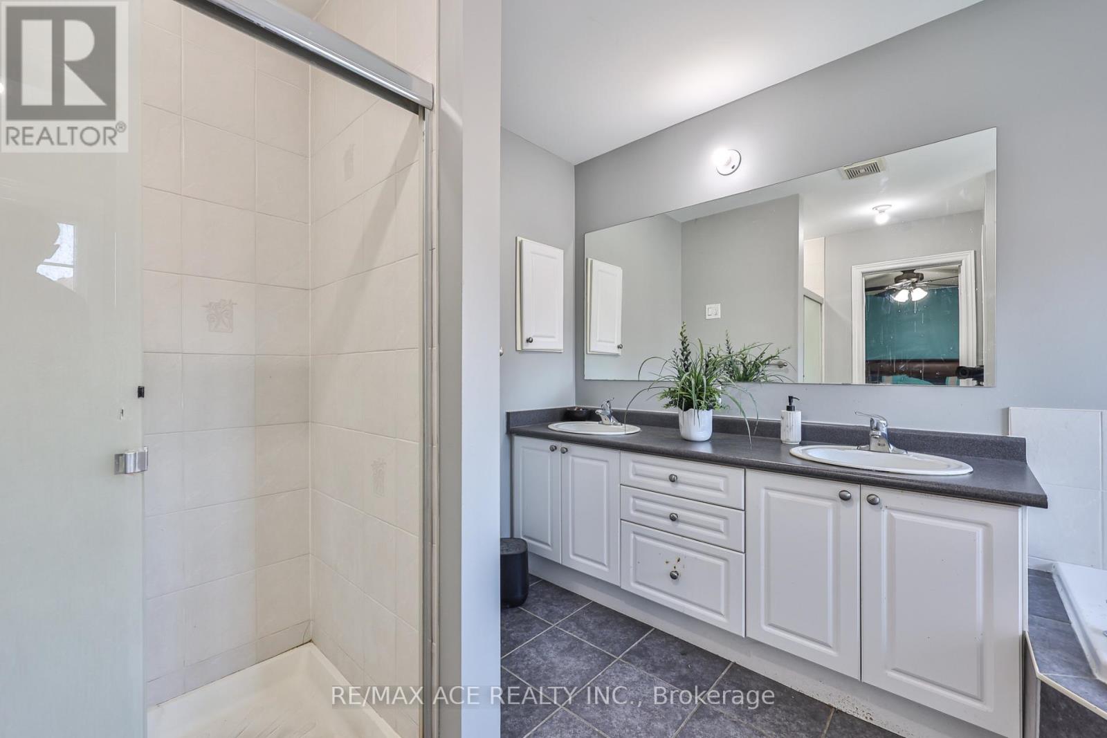 72 Taverner Crescent S, Ajax, Ontario  L1T 0K1 - Photo 30 - E13137870