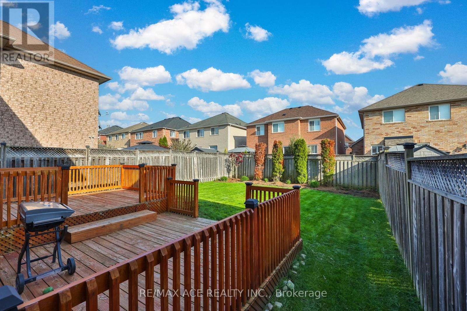 72 Taverner Crescent S, Ajax, Ontario  L1T 0K1 - Photo 4 - E13137870
