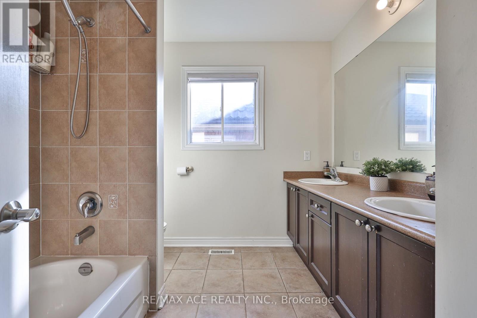 72 Taverner Crescent S, Ajax, Ontario  L1T 0K1 - Photo 41 - E13137870