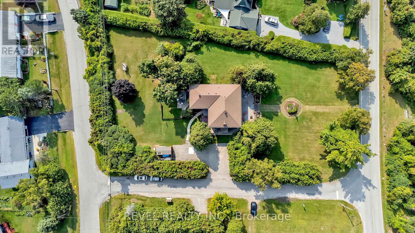 351 Hedge Road, Georgina, Ontario  L0E 1R0 - Photo 1 - N12881134
