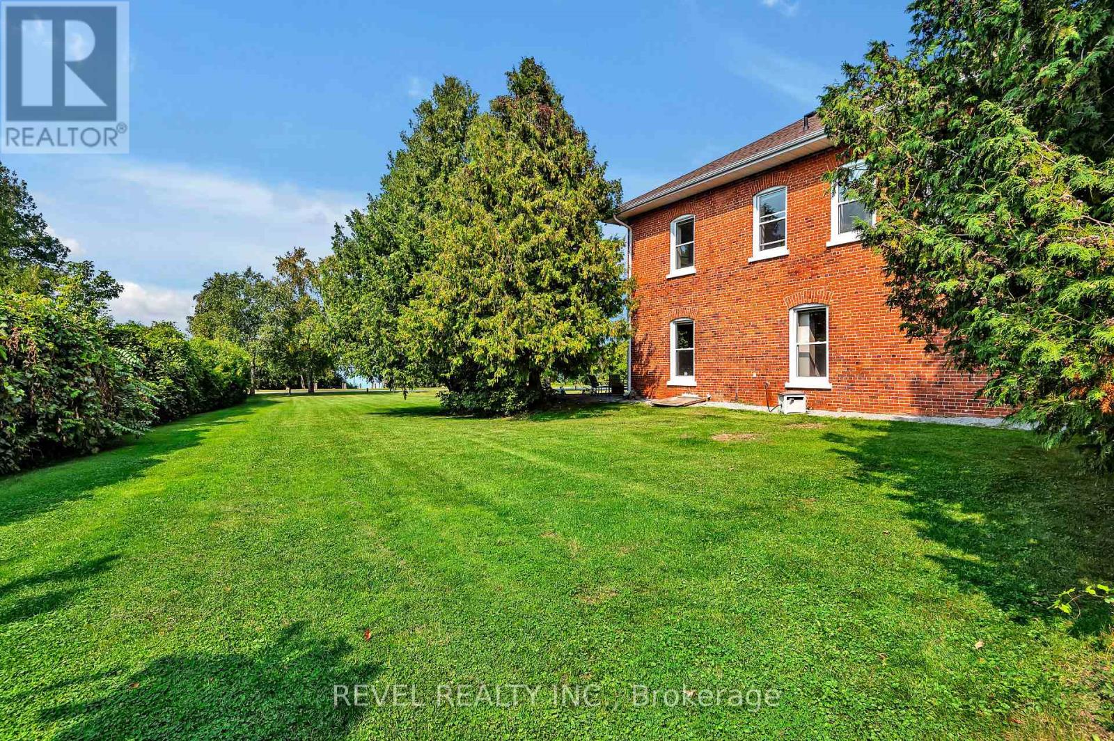 351 Hedge Road, Georgina, Ontario  L0E 1R0 - Photo 13 - N12881134