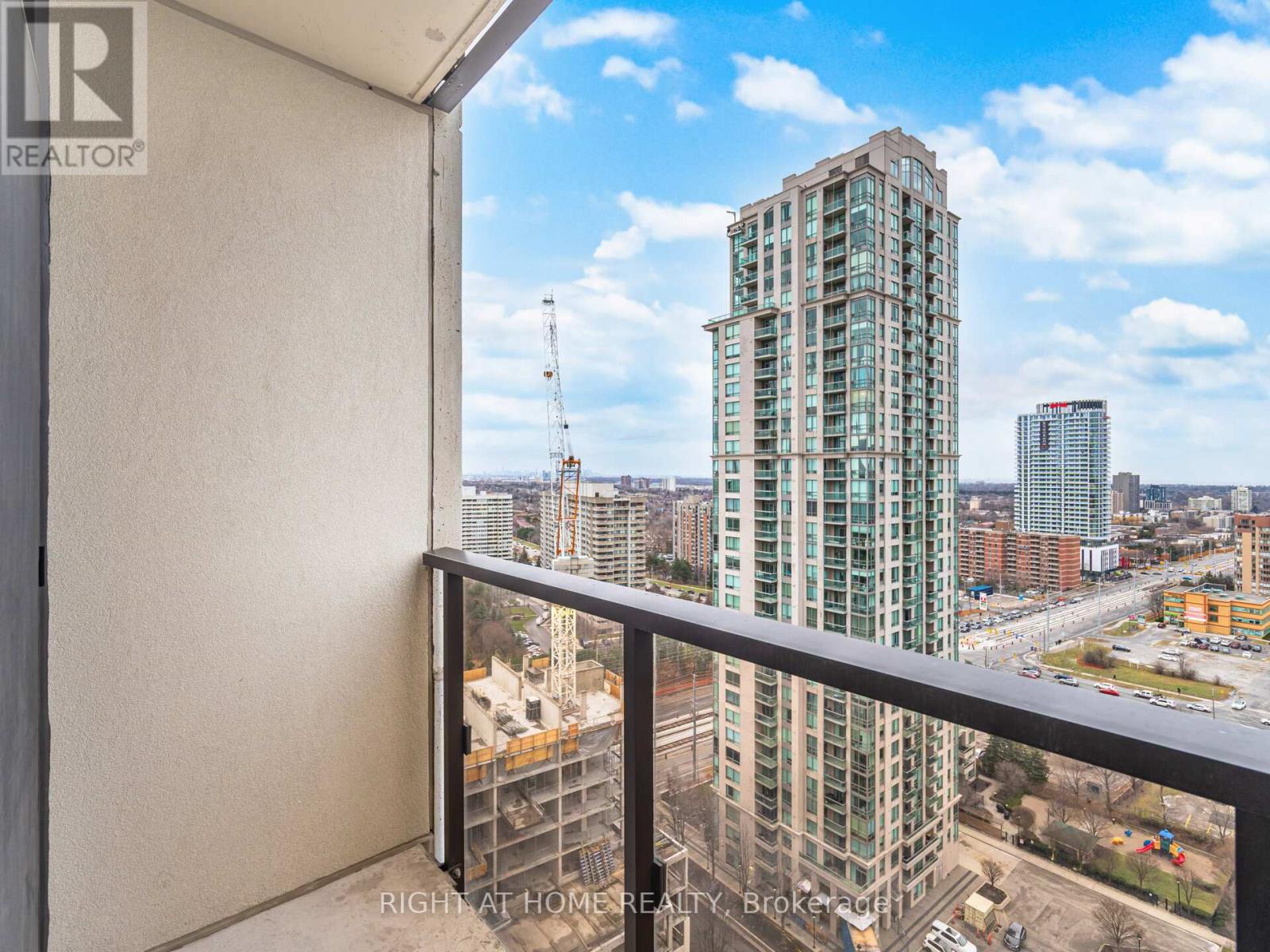 1807 - 30 Elm Drive W, Mississauga, Ontario  L5B 0N6 - Photo 24 - W13147432