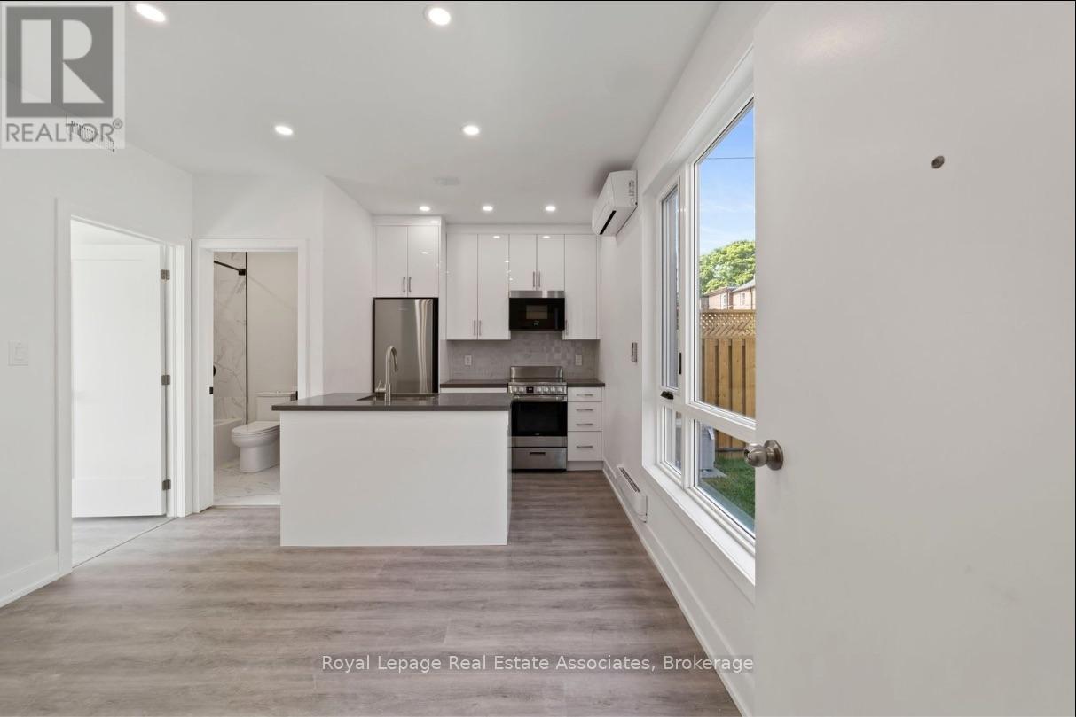 531 Delaware Avenue N, Toronto, Ontario  M6H 2V3 - Photo 22 - C12843388
