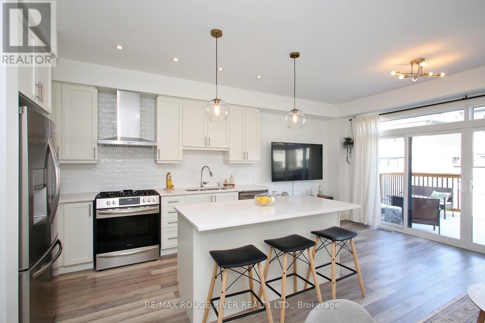 55 Crows Nest Lane, Clarington, Ontario L1C 4A9 - Photo 6 - E13149252