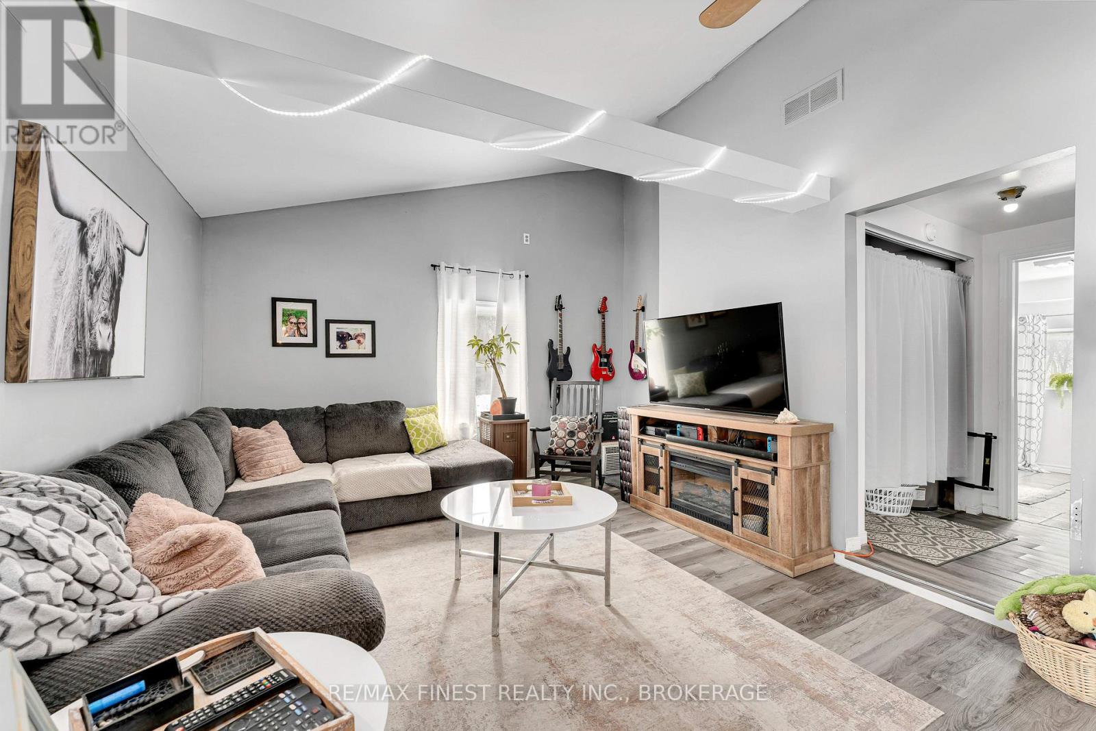 206 Main Street, Loyalist, Ontario  K0H 2H0 - Photo 11 - X12853272