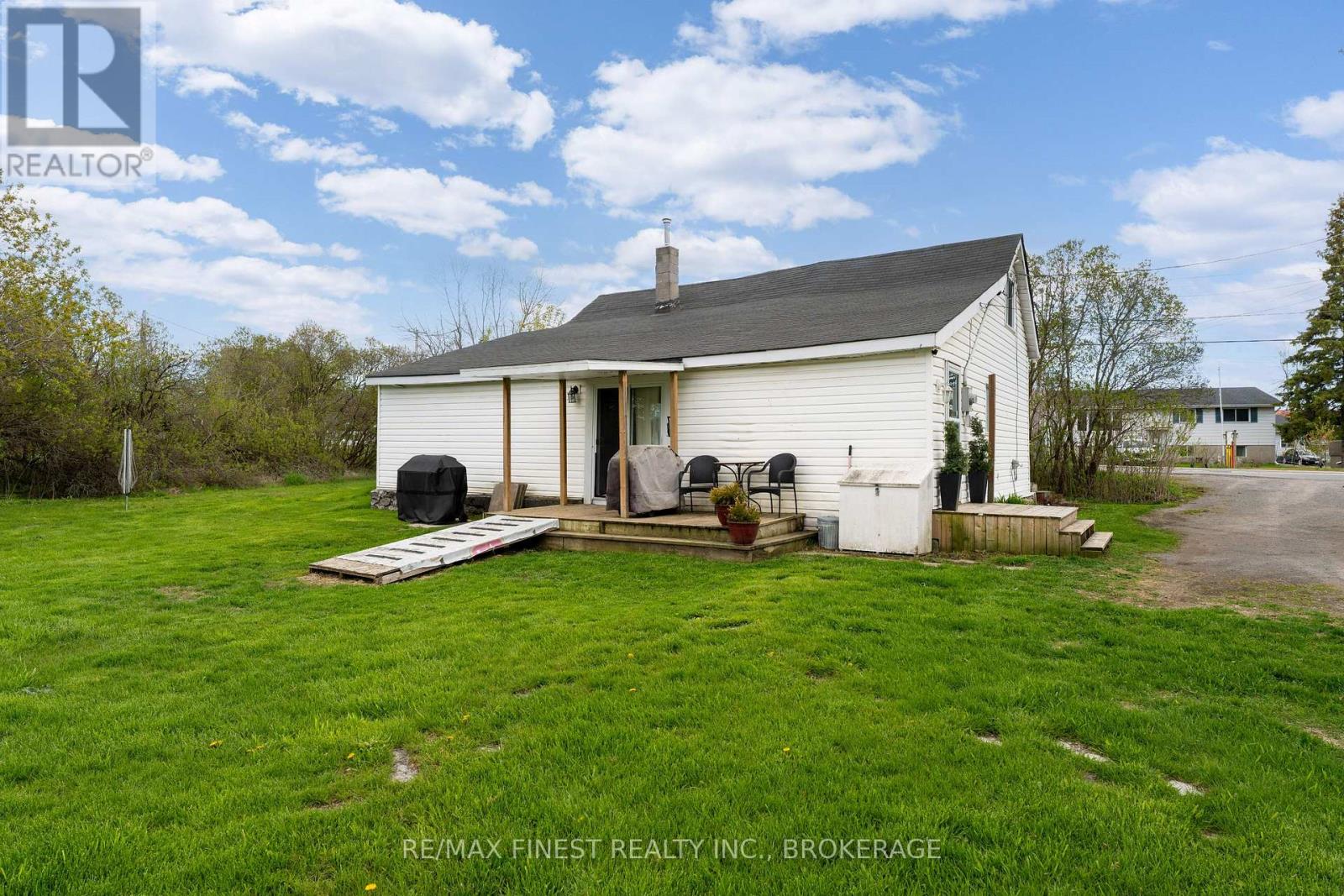 206 Main Street, Loyalist, Ontario  K0H 2H0 - Photo 2 - X12853272