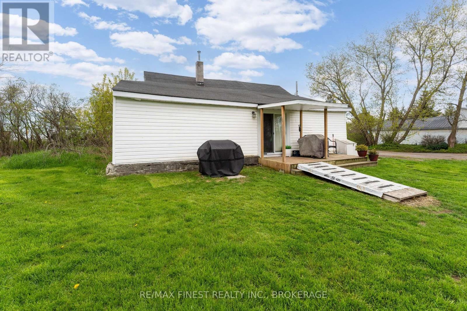 206 Main Street, Loyalist, Ontario  K0H 2H0 - Photo 34 - X12853272