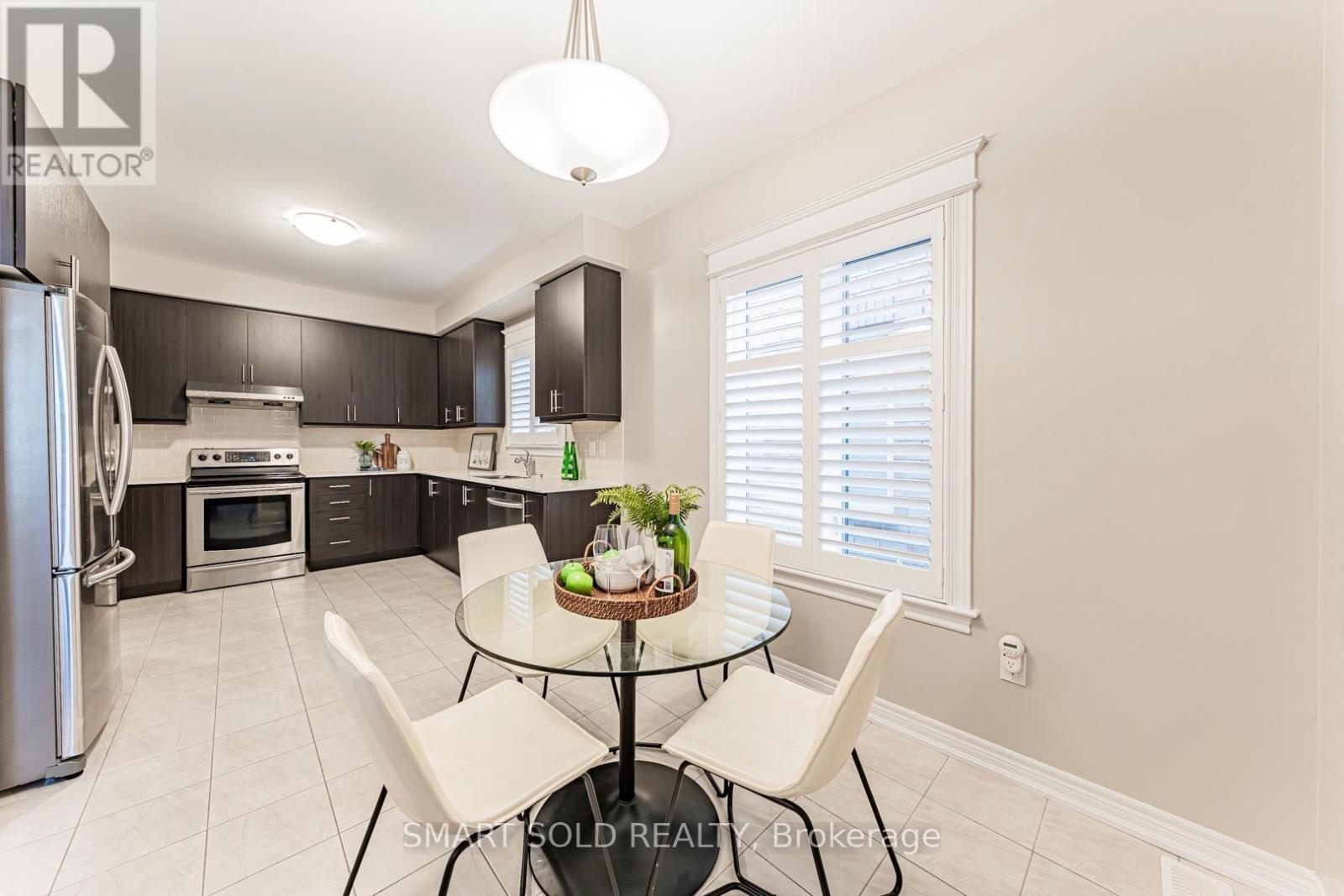22 Mayapple Lane N, Richmond Hill, Ontario  L4E 1B8 - Photo 16 - N13141508