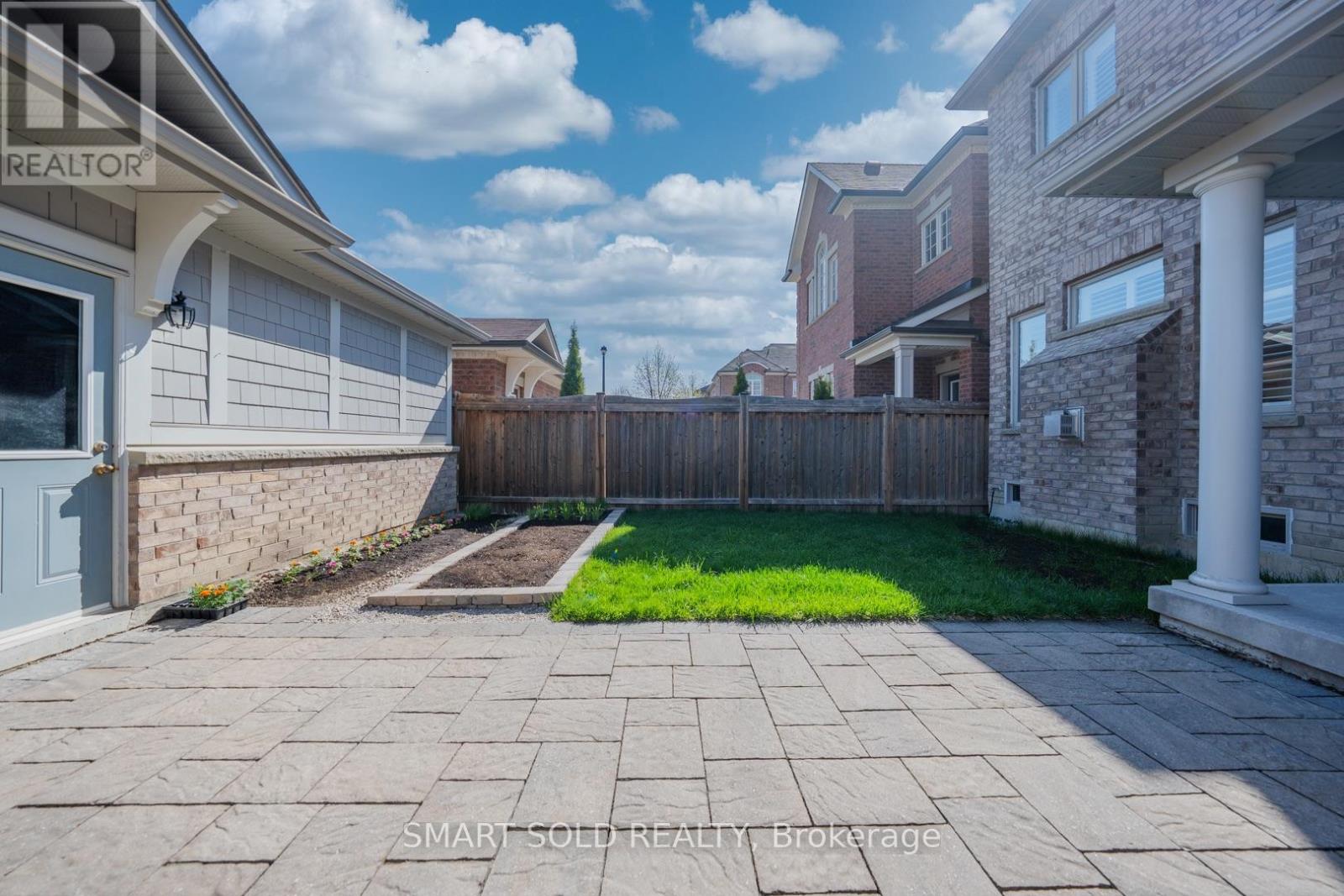 22 Mayapple Lane N, Richmond Hill, Ontario L4E 1B8 - Photo 45 - N13141508