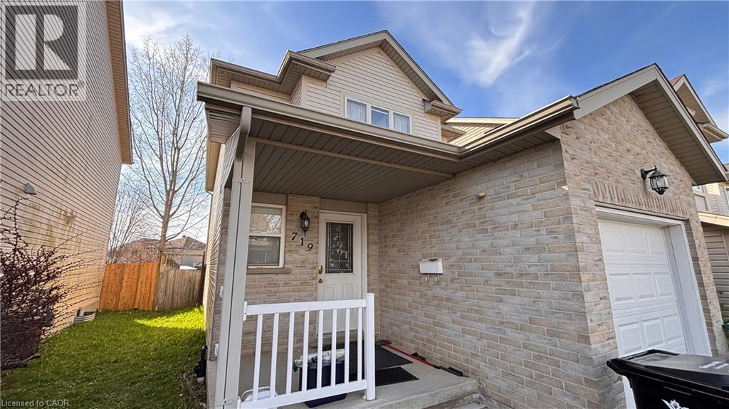 719 Paris Boulevard, Waterloo, Ontario  N2T 2X9 - Photo 2 - 40831840