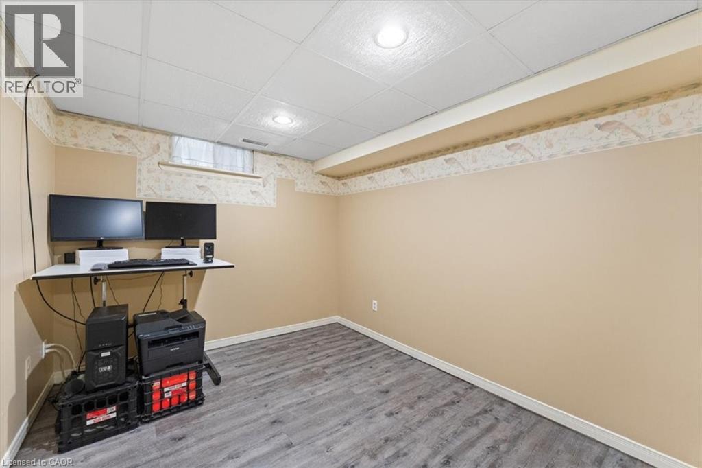 284 Delancey Boulevard, Hamilton, Ontario  L9B 1Y9 - Photo 38 - 40831480