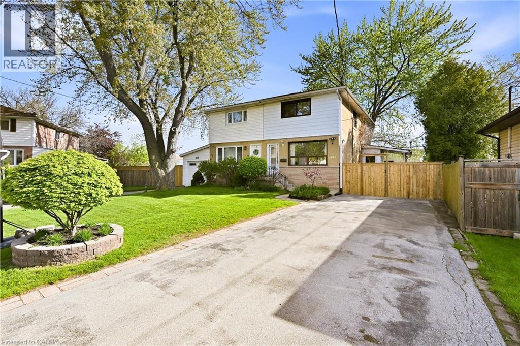 2441 Barclay Road, Burlington, Ontario  L7R 2B7 - Photo 2 - 40831167