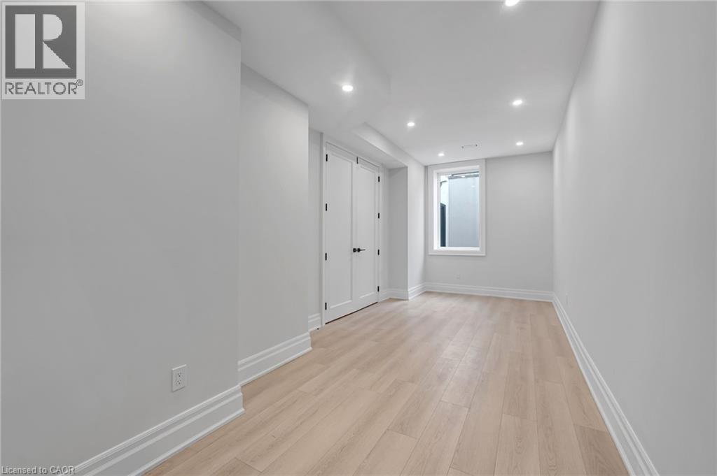 383 Wadsworth Street, Oakville, Ontario  L6K 2A2 - Photo 37 - 40830577