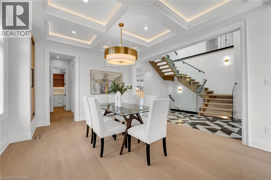 383 Wadsworth Street, Oakville, Ontario  L6K 2A2 - Photo 4 - 40830577
