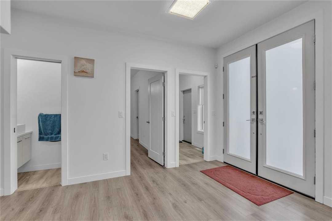 49 Prairie Spring Bay, Winnipeg, Manitoba  R2R 2Z6 - Photo 2 - 202607042