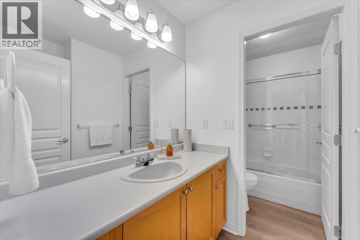 1705 Arbutus Place, Coquitlam, British Columbia  V3E 3K2 - Photo 24 - R3124695