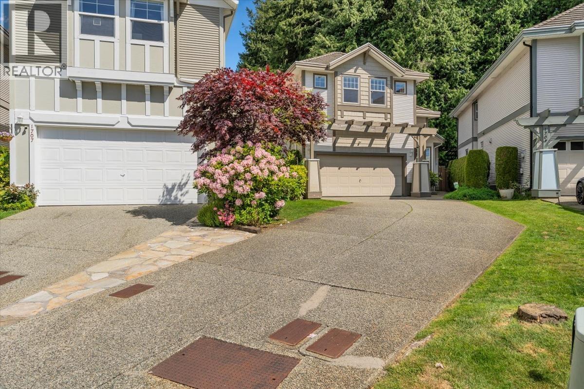 1705 Arbutus Place, Coquitlam, British Columbia  V3E 3K2 - Photo 37 - R3124695