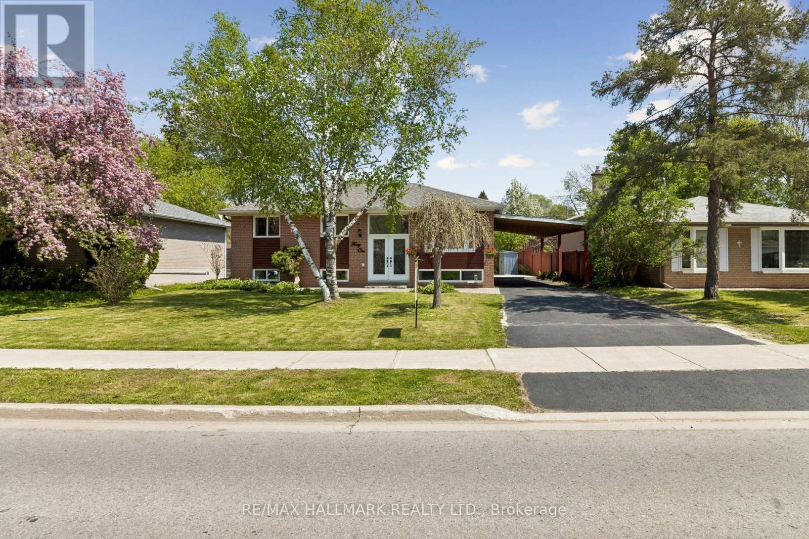 41 AURORA HEIGHTS DRIVE, Aurora, Ontario
