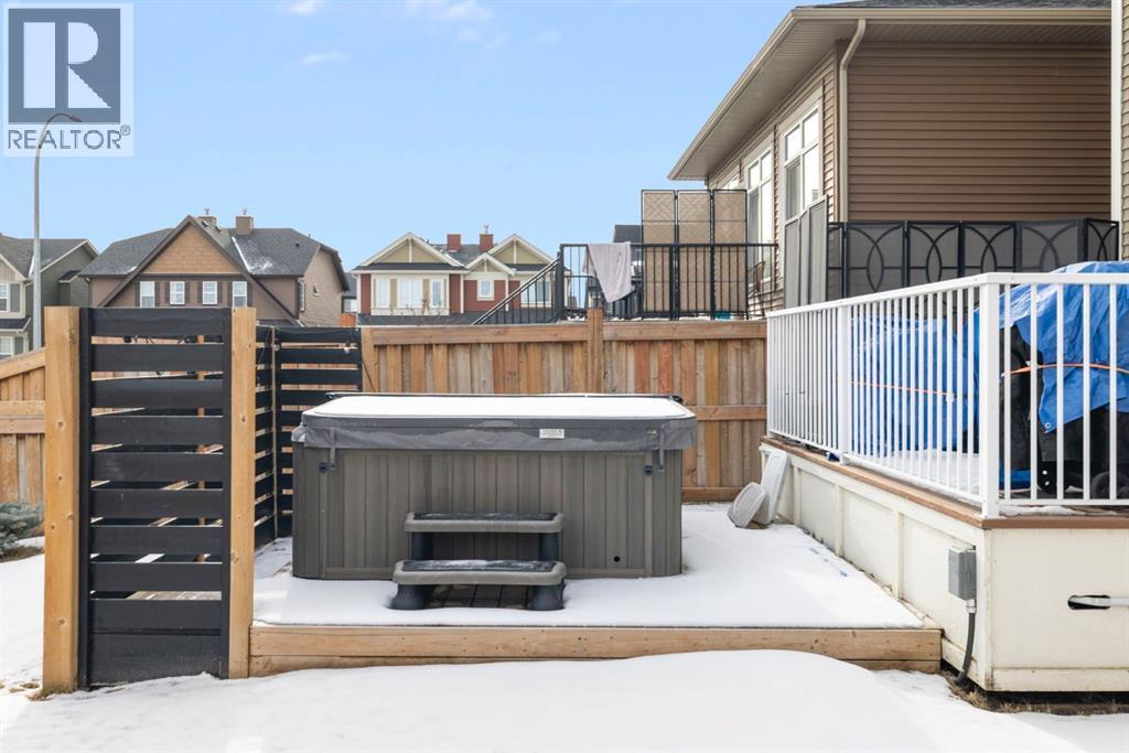 8 Emberside Glen, Cochrane, Alberta  T4C 2L6 - Photo 43 - A2282601