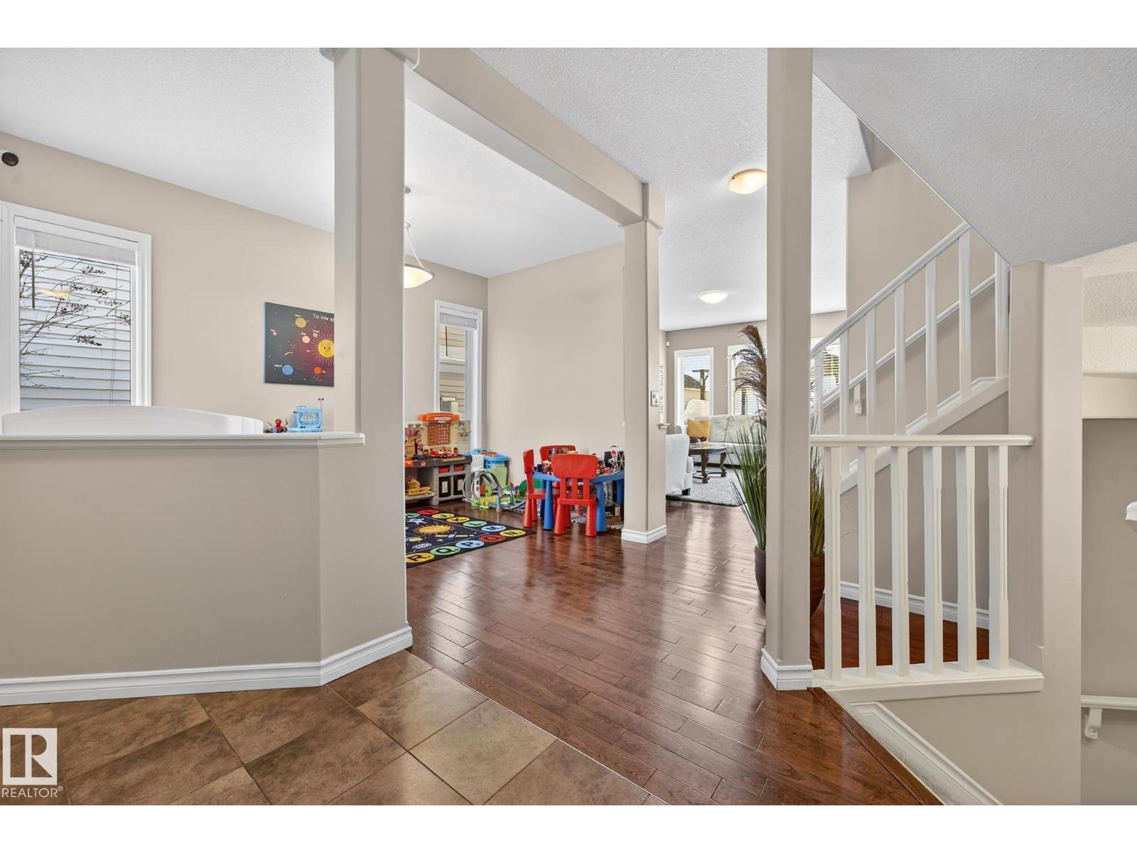 1734 63a St Sw, Edmonton, Alberta  T6X 0R8 - Photo 5 - E4486534