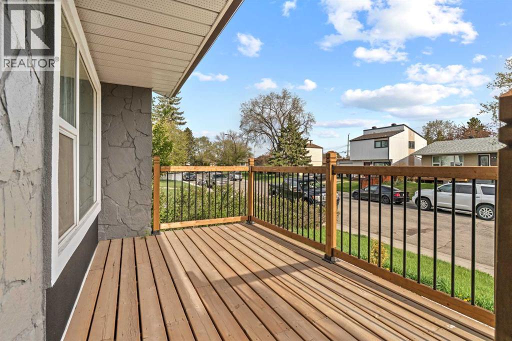 924 Pensdale Crescent SE, Calgary, Alberta  T2A 2G1 - Photo 4 - A2307894