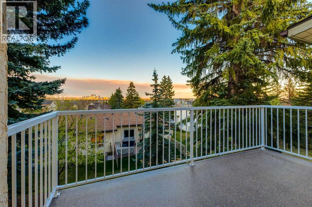 114 Strathlorne Mews SW, Calgary, Alberta  T3H 1V1 - Photo 16 - A2310453