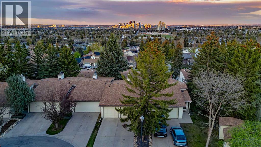114 Strathlorne Mews SW, Calgary, Alberta  T3H 1V1 - Photo 8 - A2310453