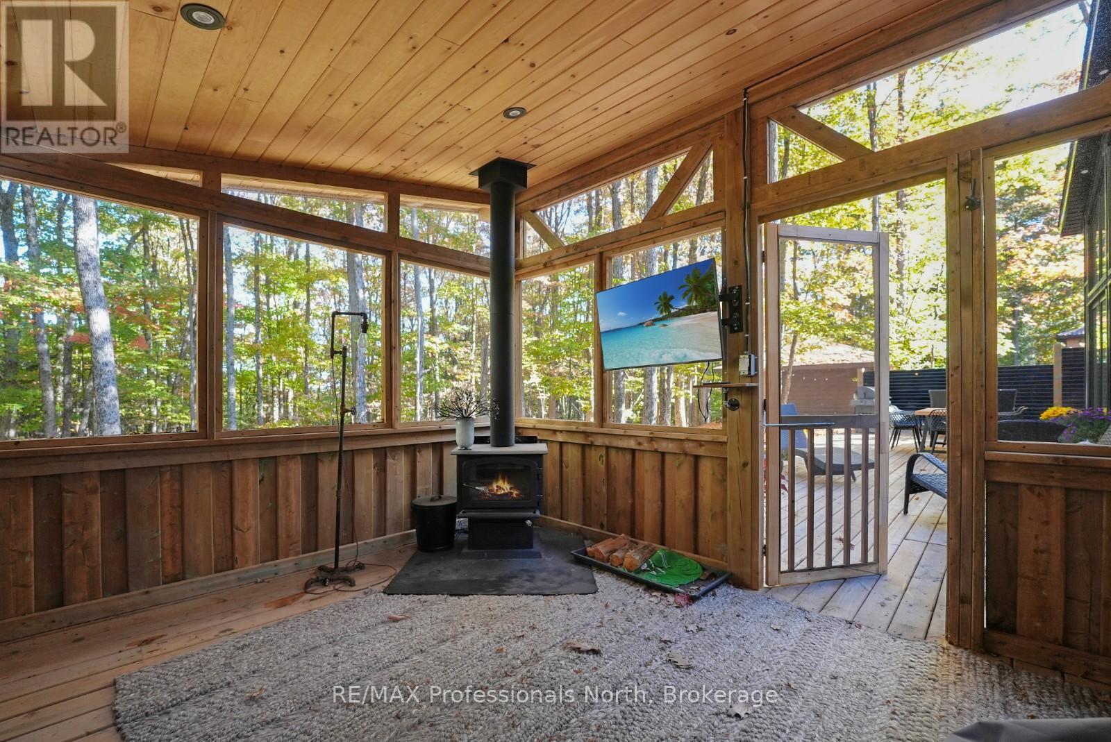 235 Sunnyside Street, Dysart Et Al, Ontario  K0M 1S0 - Photo 32 - X12904840