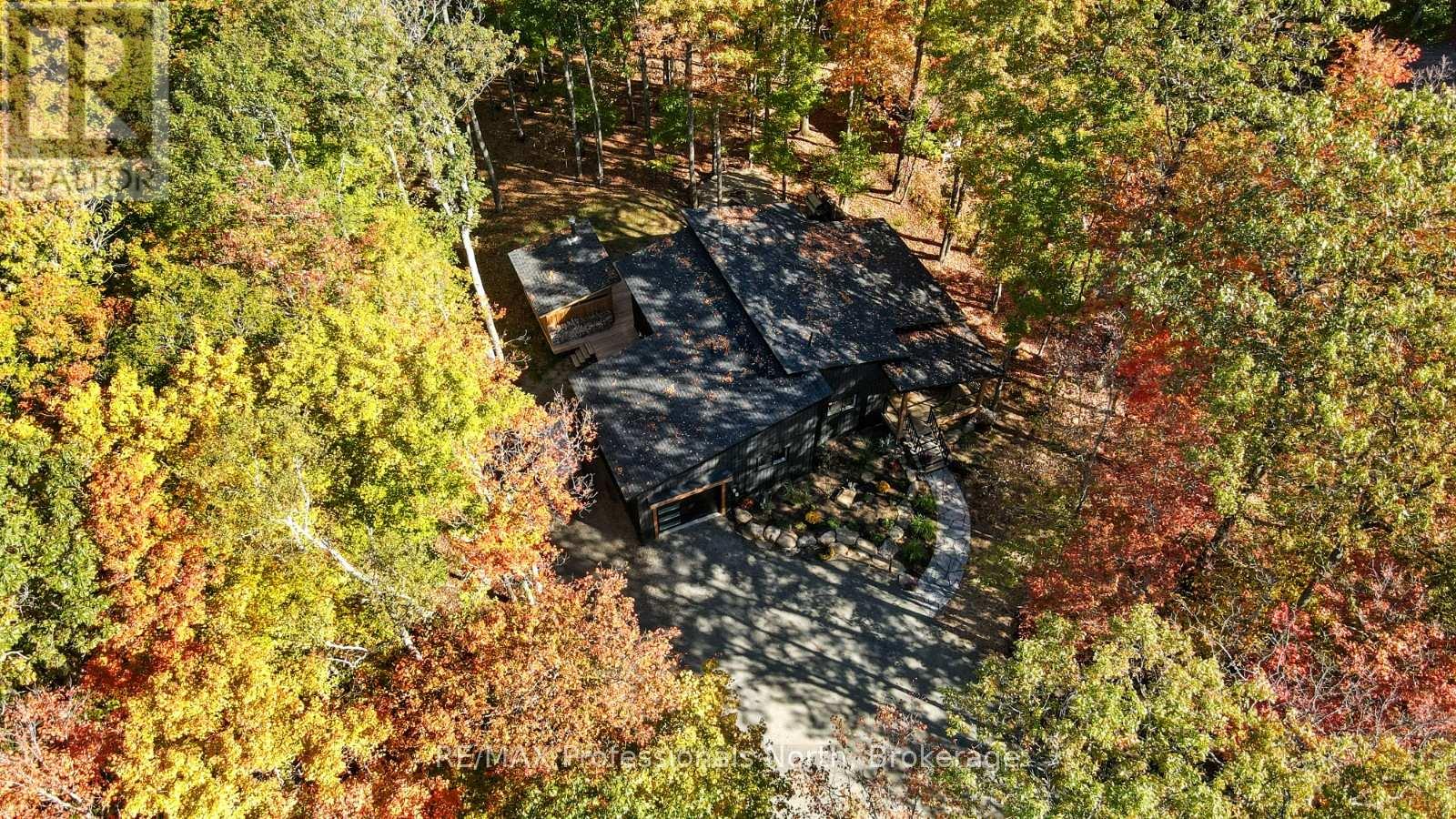 235 Sunnyside Street, Dysart Et Al, Ontario  K0M 1S0 - Photo 36 - X12904840