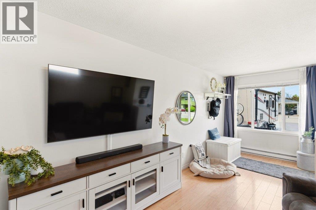477 Hardie Road, Kelowna, British Columbia  V1X 2H3 - Photo 3 - 10387961
