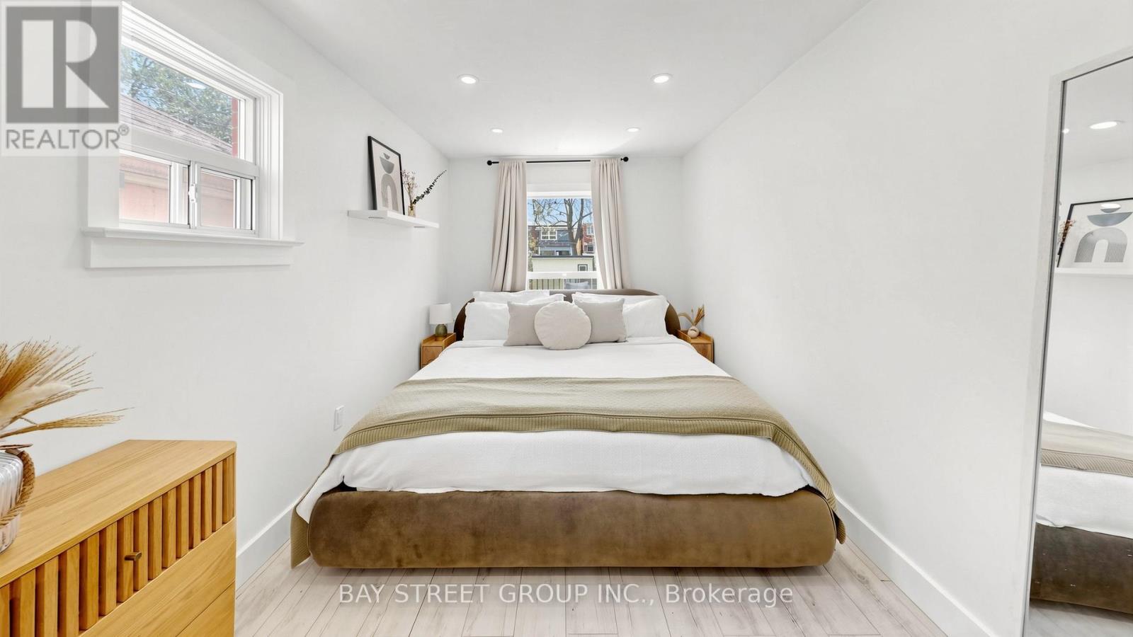 58 Albert Avenue, Toronto, Ontario  M8V 2L7 - Photo 15 - W13149276