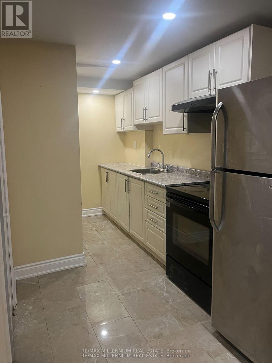 Bsmt - 18 Junewood Crescent, Brampton, Ontario  L6S 3T6 - Photo 3 - W13149314