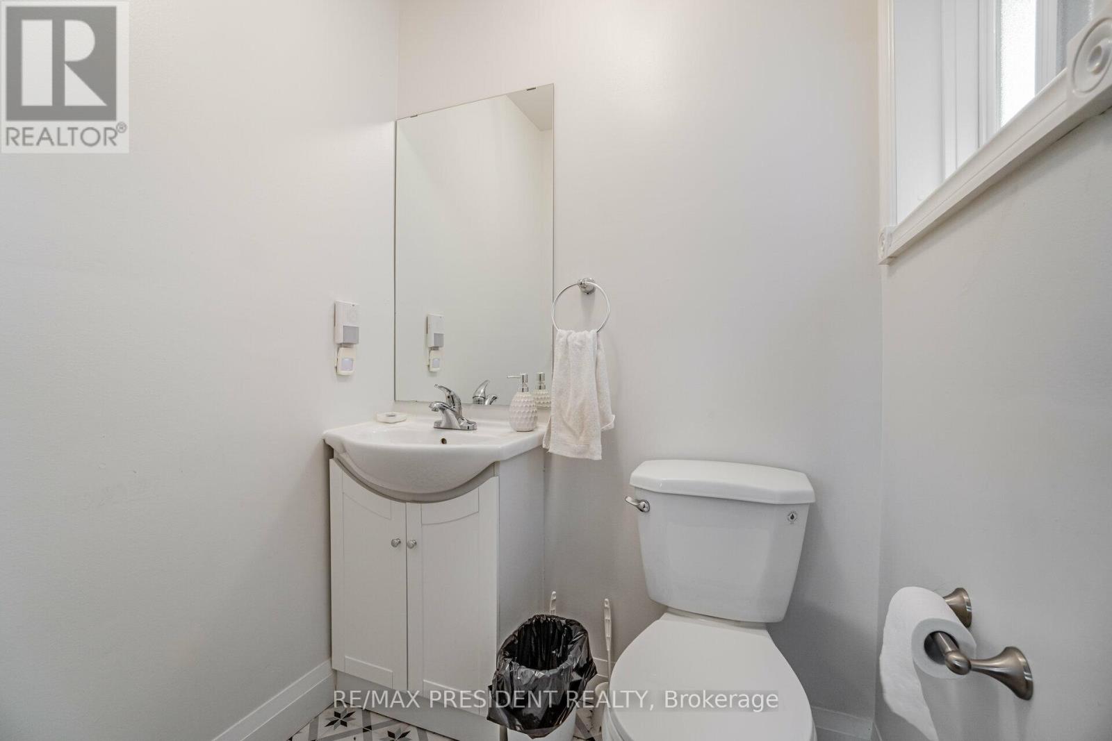 13 Panorama Crescent, Brampton, Ontario  L6S 3T7 - Photo 19 - W13149392