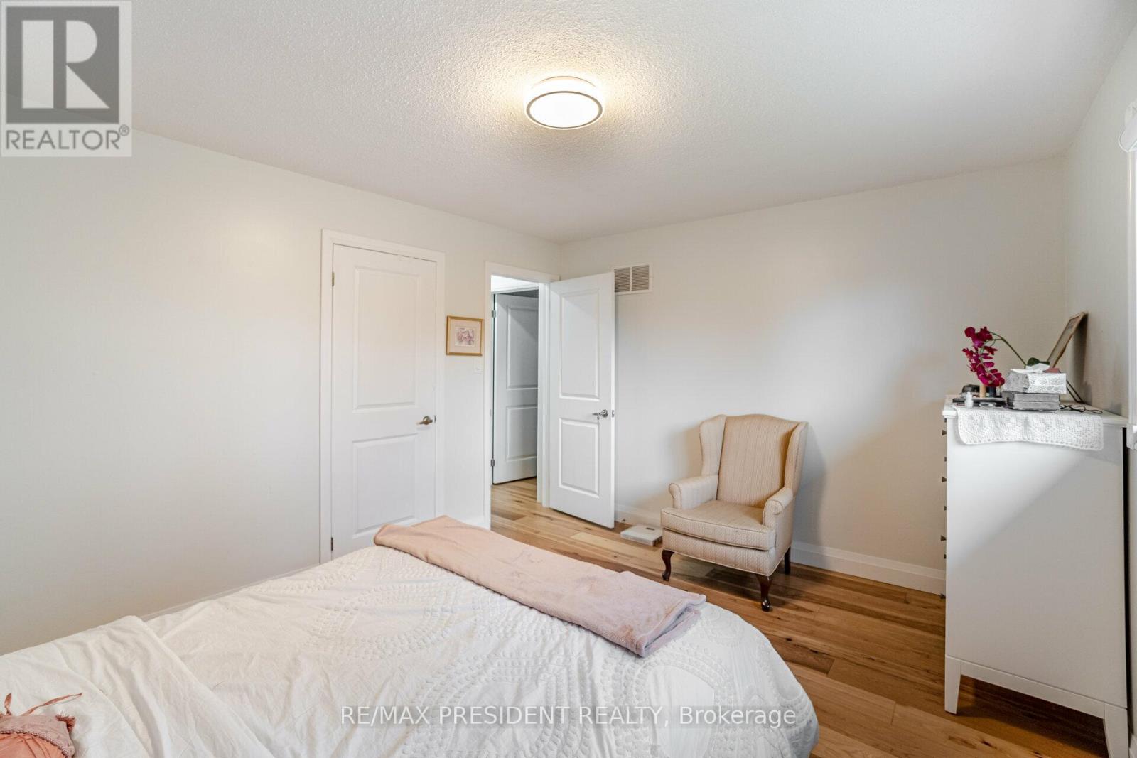 13 Panorama Crescent, Brampton, Ontario  L6S 3T7 - Photo 22 - W13149392