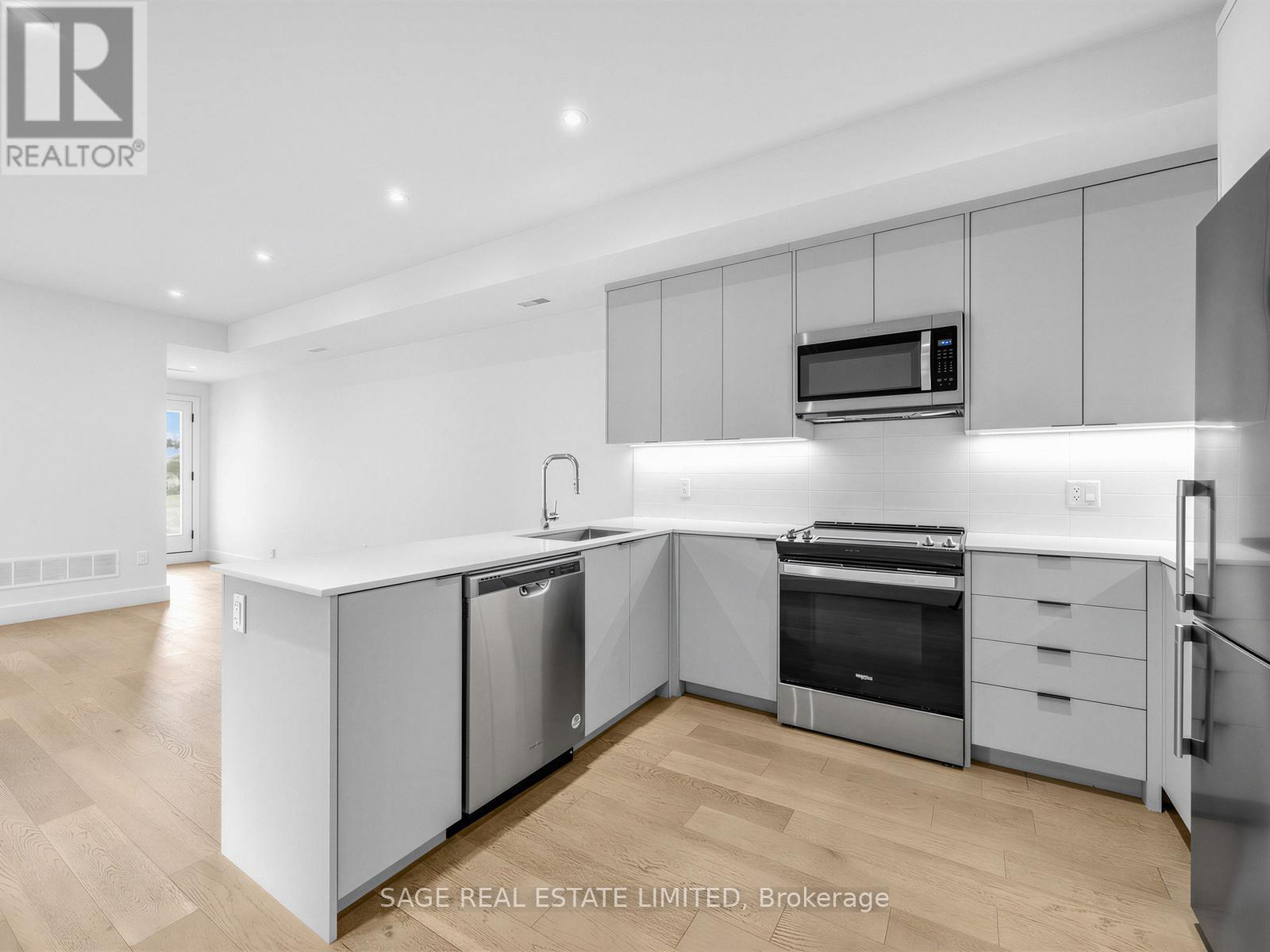 2 - 909 Castlefield Avenue, Toronto, Ontario  M6B 1C9 - Photo 13 - W13149416