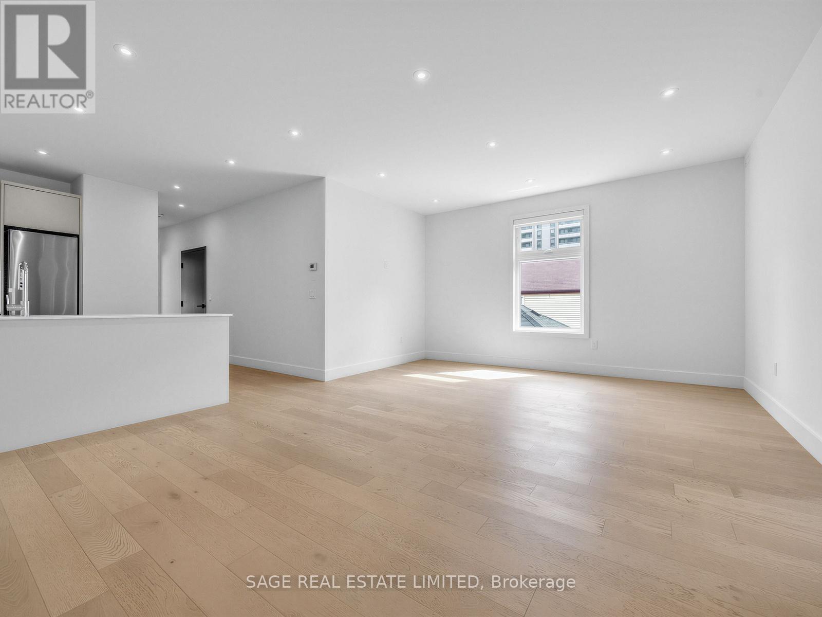 2 - 909 Castlefield Avenue, Toronto, Ontario  M6B 1C9 - Photo 5 - W13149416