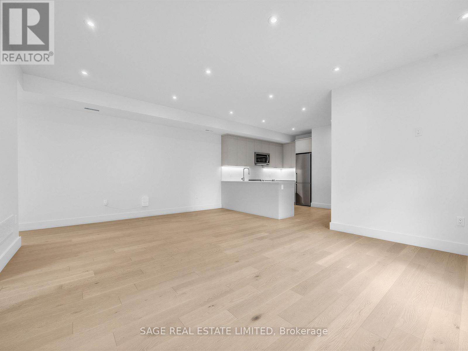 2 - 909 Castlefield Avenue, Toronto, Ontario  M6B 1C9 - Photo 6 - W13149416