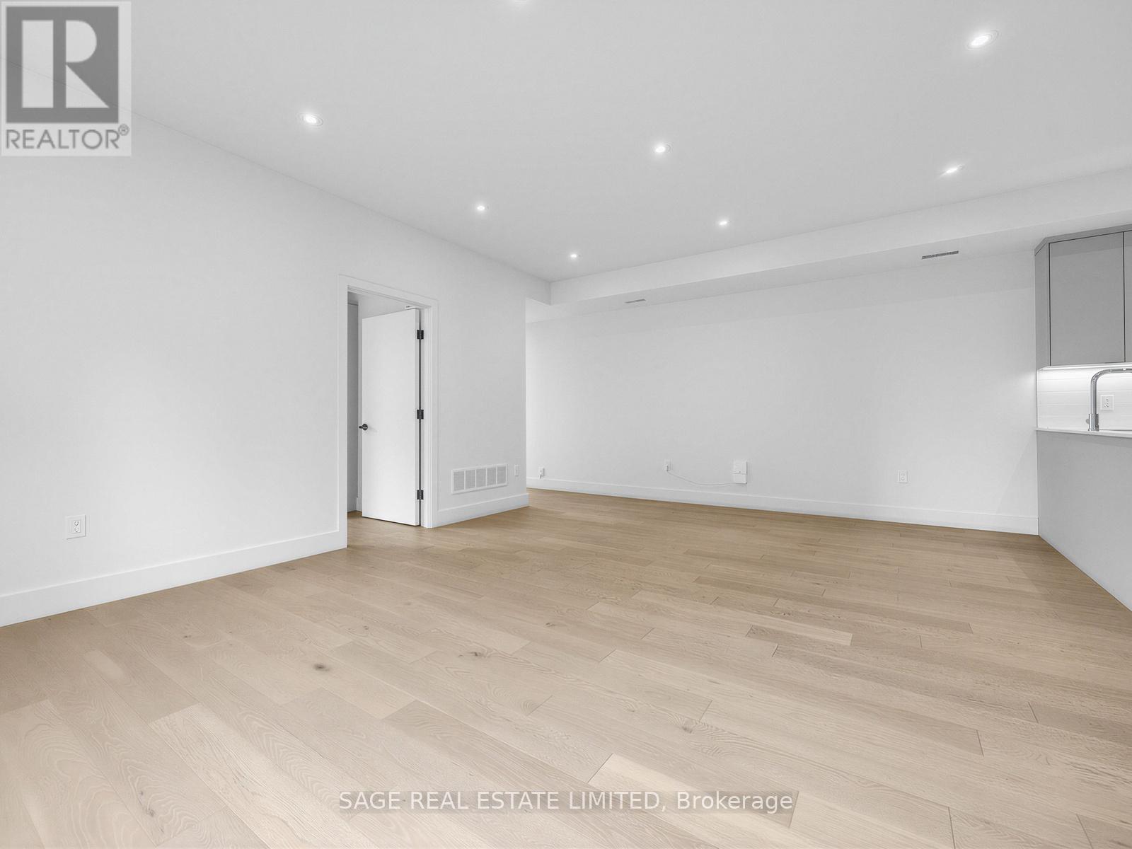 2 - 909 Castlefield Avenue, Toronto, Ontario  M6B 1C9 - Photo 7 - W13149416