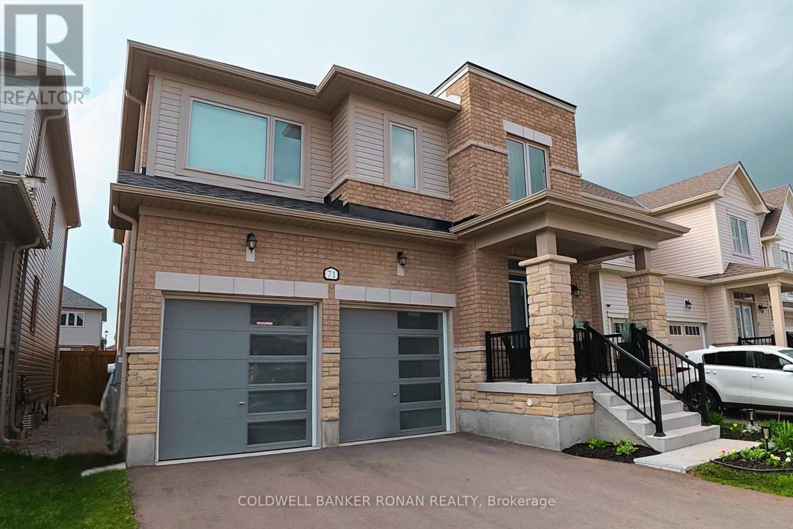 71 Harpin Way W, Centre Wellington, Ontario  N1M 0H8 - Photo 2 - X13149432