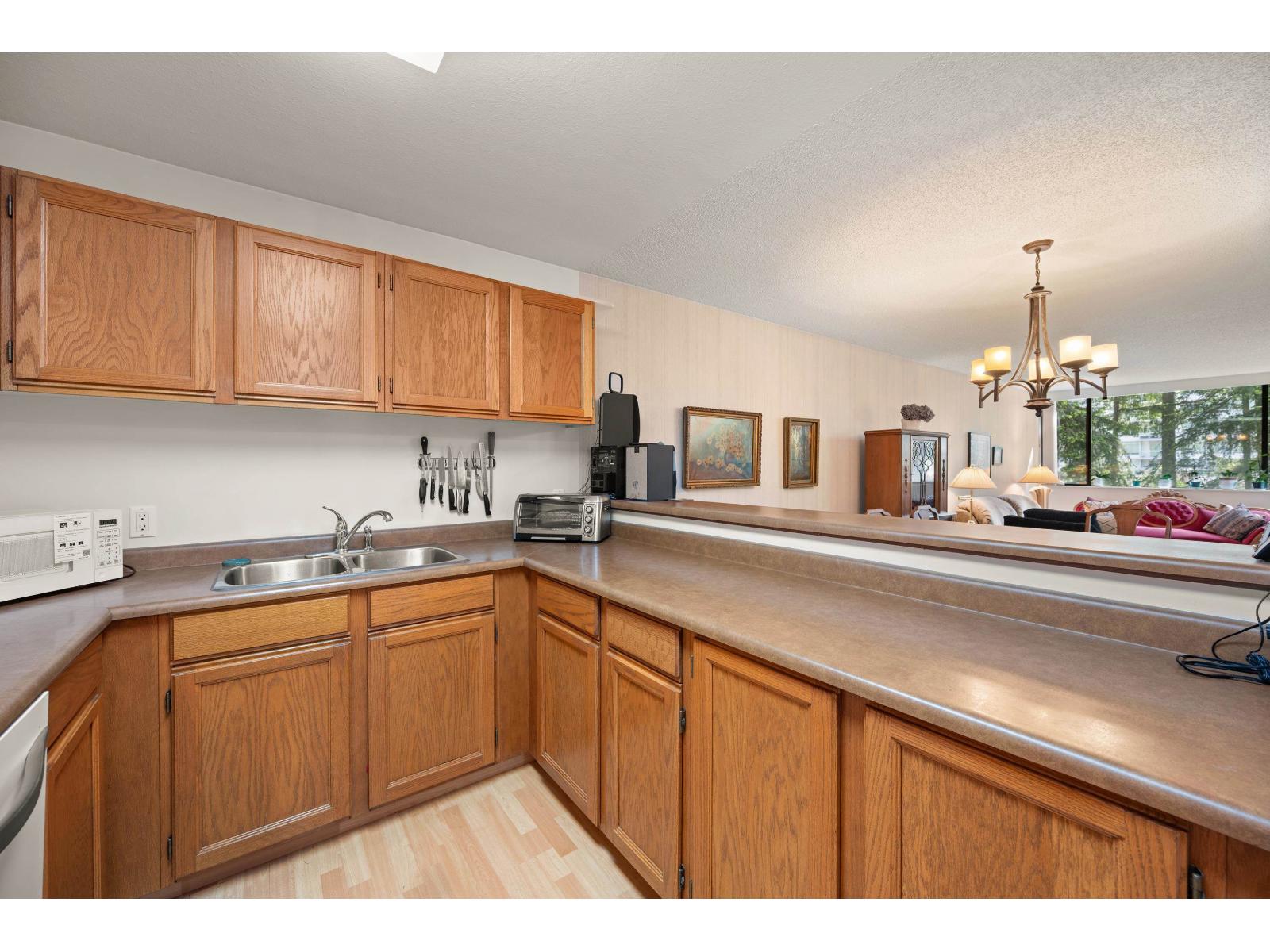 508 1442 Foster Street, White Rock, British Columbia  V4B 3X7 - Photo 4 - R3125482