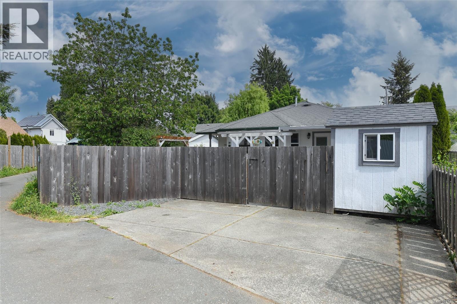 B 781 Stewart Ave, Courtenay, British Columbia  V9N 3H3 - Photo 2 - 1037372