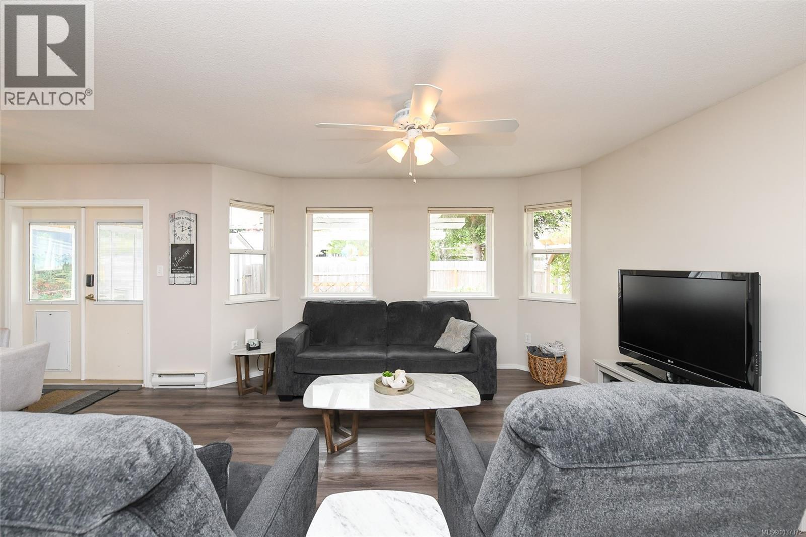 B 781 Stewart Ave, Courtenay, British Columbia  V9N 3H3 - Photo 4 - 1037372