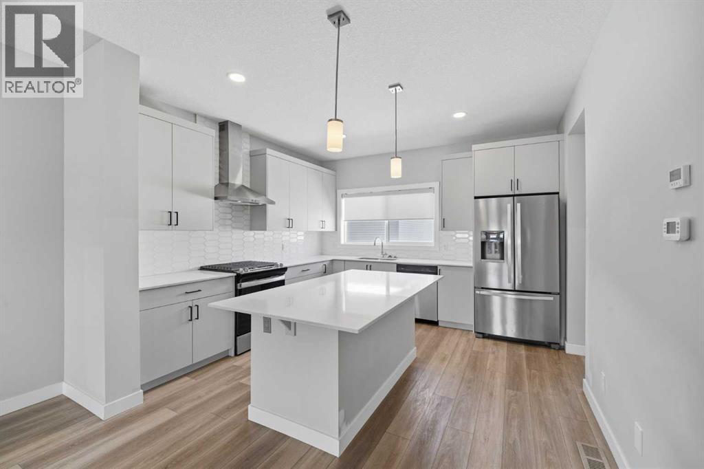 125 Edith Gate NW, Calgary, Alberta  T3R 1Z2 - Photo 7 - A2295954