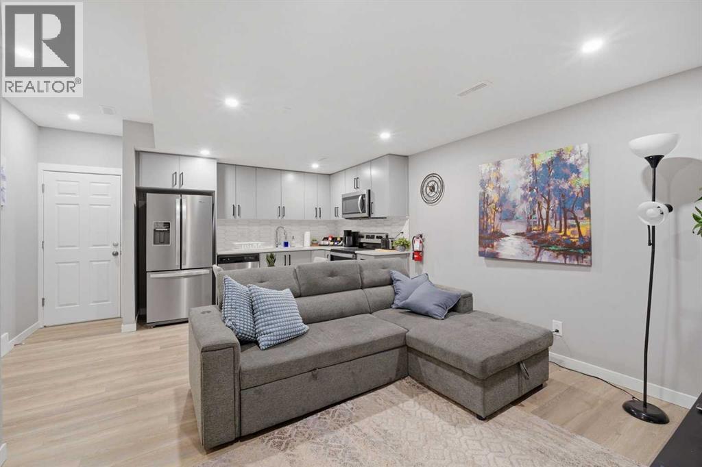 125 Edith Gate NW, Calgary, Alberta  T3R 1Z2 - Photo 30 - A2295954