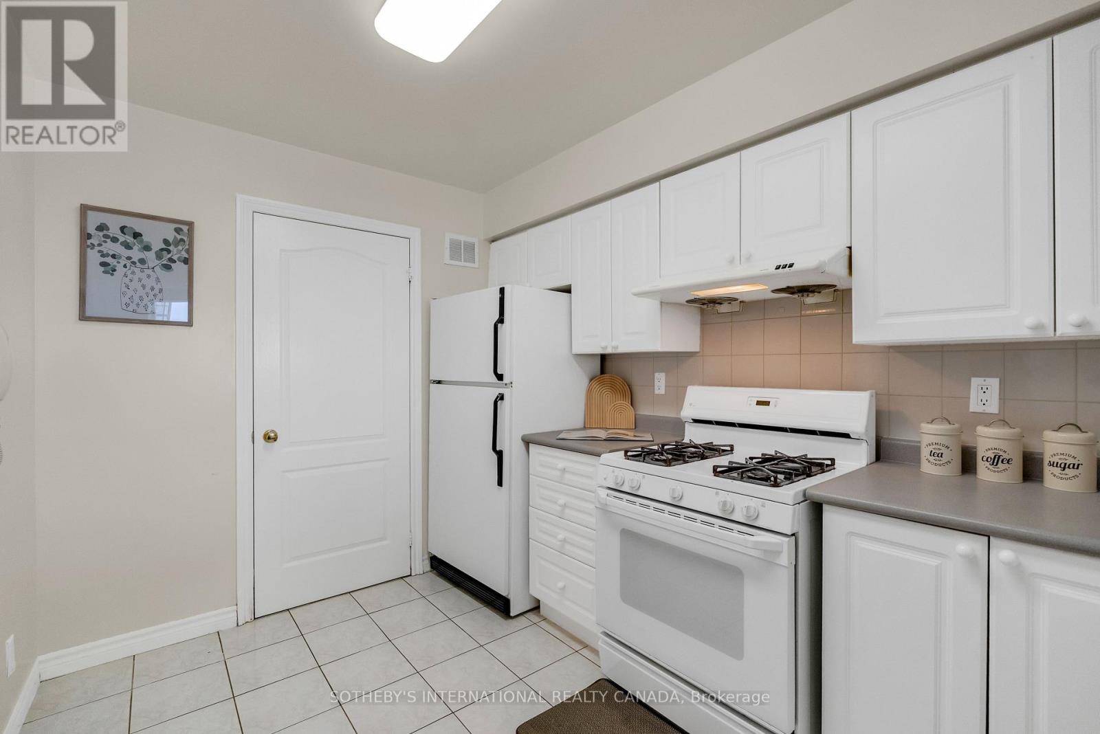 610 - 265 Ridley Boulevard, Toronto, Ontario  M5M 4N8 - Photo 13 - C13149594