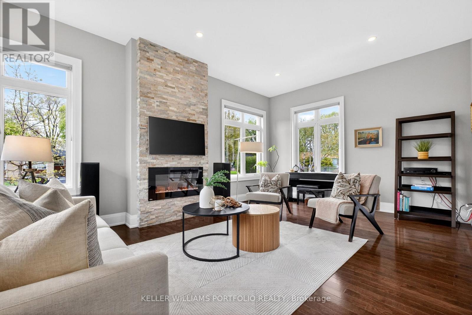 9 Baintree East Street, Toronto, Ontario  M3H 3X6 - Photo 8 - C13149662